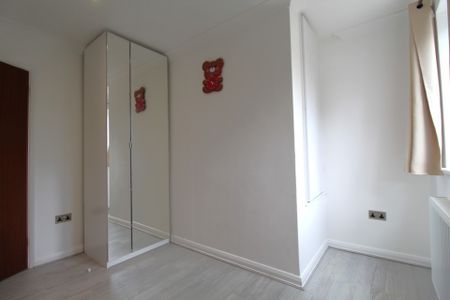 3 bedroom Detached house to rent - Photo 4