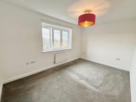 2 bedroom semi-detached house to rent - Photo 2