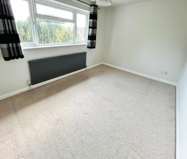 2 bedroom semi-detached house to rent - Photo 2