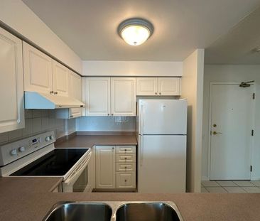 For Lease - 8 Hillcrest Avenue Unit# 1005, Toronto, Ontario - Photo 5