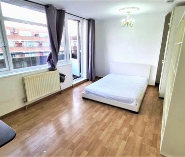 Watney Market, London - Photo 4