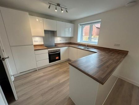 4 bedroom property to rent - Photo 2