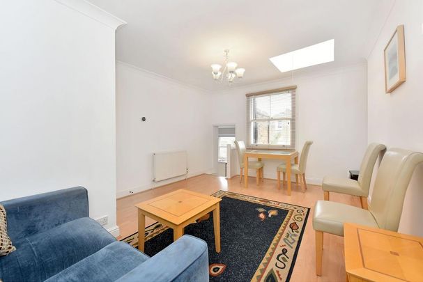 2 bedroom flat to rent - Photo 1