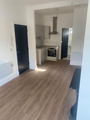 Unit 2, 2 West Street Carrickfergus, BT38 7AR - Photo 1