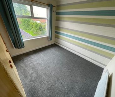 Torrington Avenue, Coventry - - Photo 5