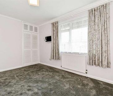 North Road, Selsey, PO20 - Photo 4