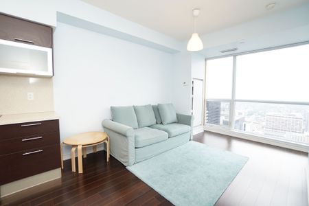 For Lease - 386 Yonge Street Unit# 4712, Toronto, Ontario - Photo 2
