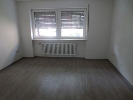 Modernisiertes Wohnglück- günstige 2,5-Zimmer-Wohnung - Foto 4