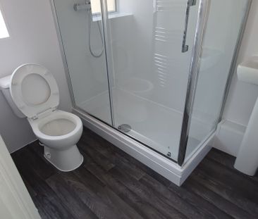 Flat 2, 18 Mundy Place, Cathays, Cardiff, CF24 4BZ - Photo 3