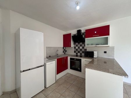 Superbe appartement 2 pièces avec grande loggia - Photo 2