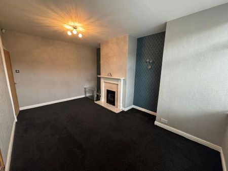3 bedroom semi-detached house to rent - Photo 4