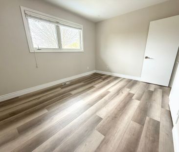 For Lease - 564 Central Park Boulevard Unit# Main, Oshawa, Ontario - Photo 3