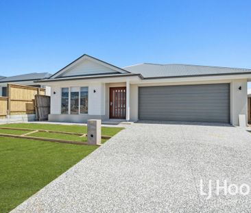 Exemplary Coral Built Family Home - 3 x Living Zones - Ducted AC - ... - Photo 1