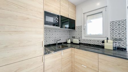 Piso de alquiler en Calle Cizaña la, 21, Guadalmar - Photo 2