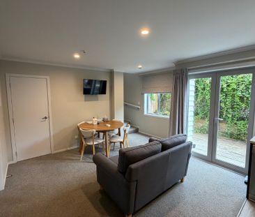 Brand New Studio Townhouse – Fully Furnished & All Utilities Included! - Photo 6