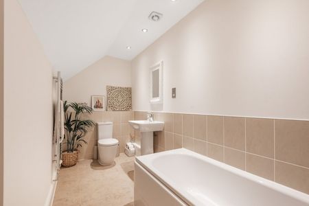 Grange Road, Grange Road, Chalfont St. Peter,SL9 - Photo 5