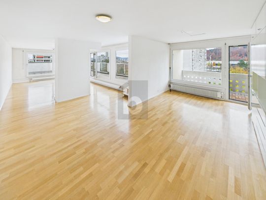 ÜBER DEN DÄCHERN DER STADT - Photo 1