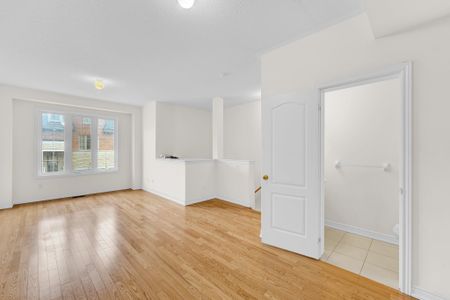 For Lease - 39 Sea Drifter Crescent, Brampton, Ontario - Photo 5