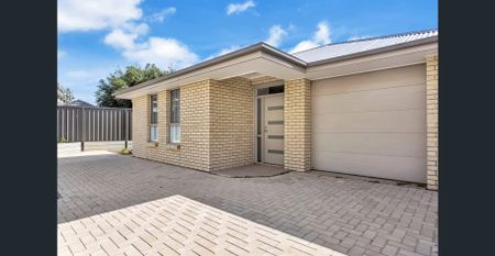 MODERN, CONVENIENT HOME JUST MINUTES FROM THE BEACH - Photo 2