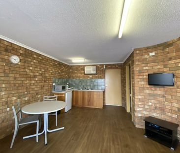 No Vacancies - Partly Furnished Unit - Electricity and Water Included. - Photo 3