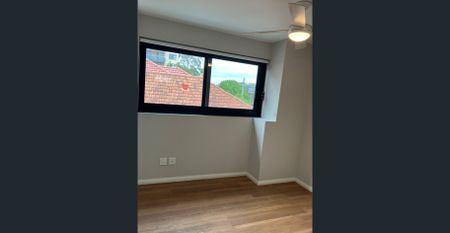 Modern Light-filled 2BR Affordable Housing unit in Bondi Junction! - Photo 4