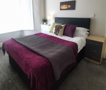 Room 1, Laura Street, Crewe, CW2 - Photo 6