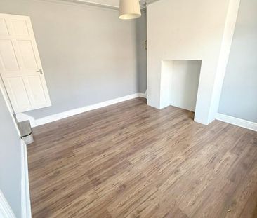 3 Bed Terraced House, Parkfield Grove, LS11 - Photo 4
