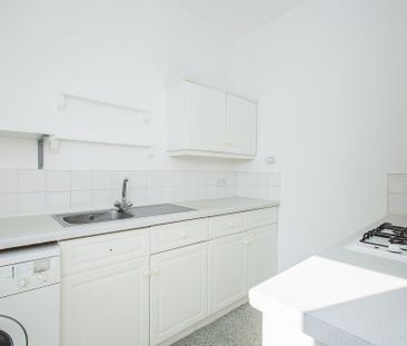 Rosendale Road, London, SE21 - Photo 1