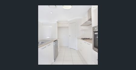 "Central to everything your family needs " ! - Photo 3