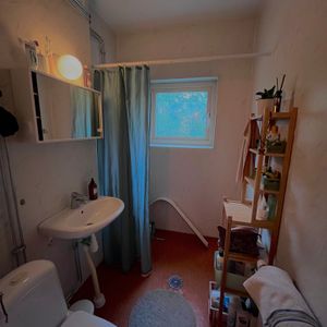 Västra Nobelgatan, Örebro - Photo 3