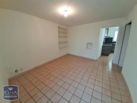 Location Maison 4 pièces 72m² VINSOBRES 26110 - Photo 2
