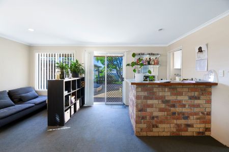 3 Bedroom House in Benowa - Photo 5