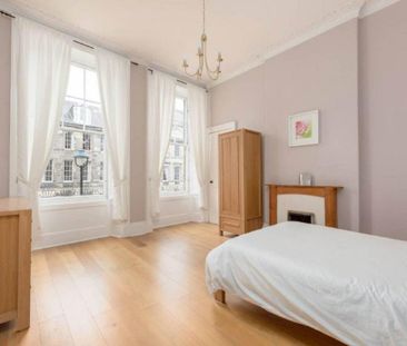 3 bedroom flat to rent - Photo 1