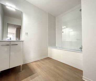 Location Appartement 3 pièces 61m² MAROMME 76150 - Photo 3