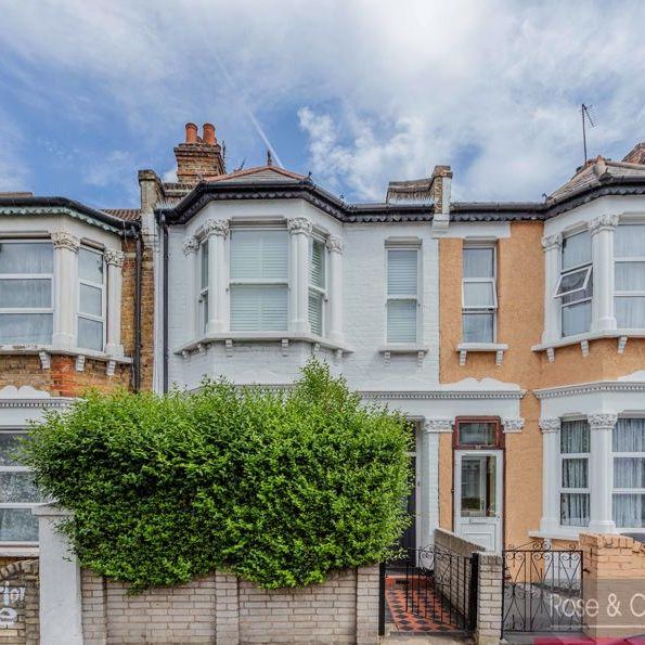 3 bedroom terraced house to rent - Photo 1