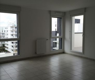 Location Appartement 2 pièces 53m² - Photo 3