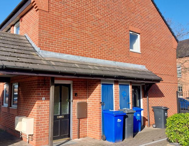 Gough Side, Burton on Trent, Staffordshire, DE14 1AP - Photo 1