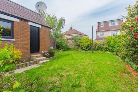 Roath Court Road, Roath, CF24 - Photo 3