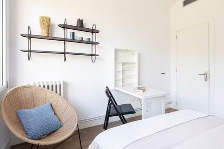 Carrer de Muntaner, Barcelona, Catalonia 08021 - Photo 5