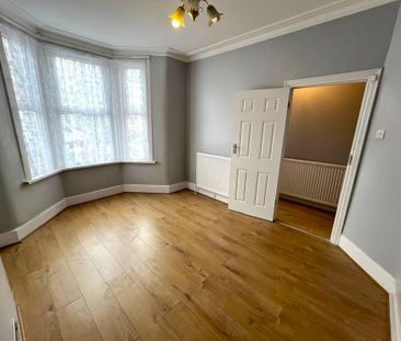4 bedroom terraced house to rent - Photo 1