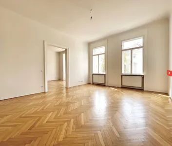 Unbefristete 3 Zimmer Altbaumiete mit Blick auf das Palais Liechtenstein - Photo 1