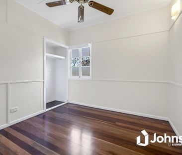 151 Watson St, Camp Hill, Qld 4152 - Photo 6