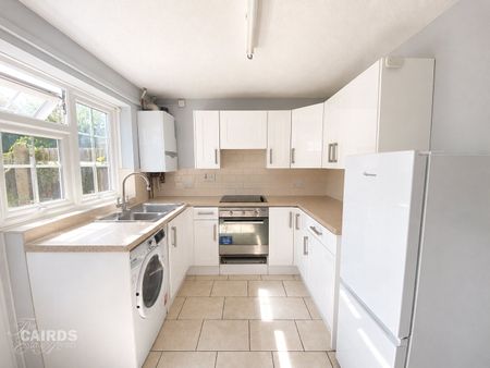 Delaporte Close, Epsom, Surrey, KT17 4AU - Photo 4