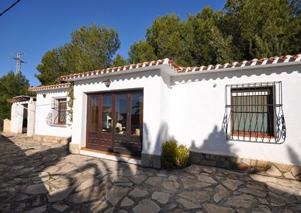 Super Rustic Villa in Entre Naranjos Y Flores Alfaz Del Pi For Long Term Rental