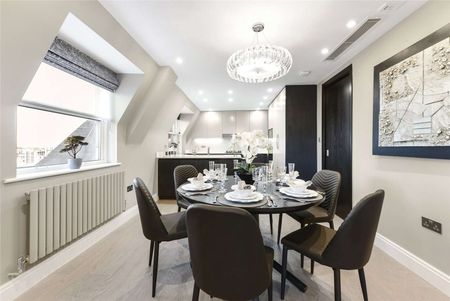 Three bedroom three bathroom apartment with a hugely impressive conservatory and roof terrace - Photo 4