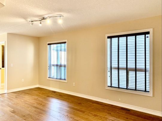 For Lease - 36 Pearl Drive, Orillia, Ontario - Photo 1