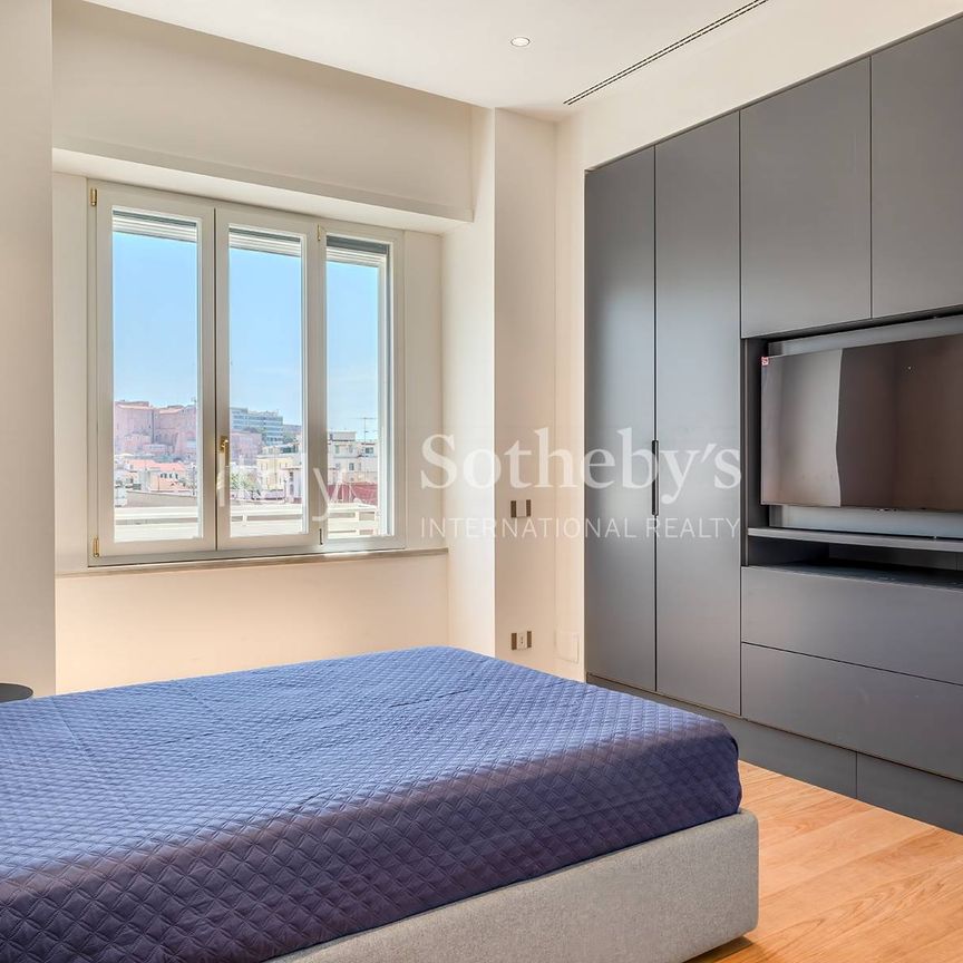 Contemporary apartment in the heart of Chiaia - Foto 1