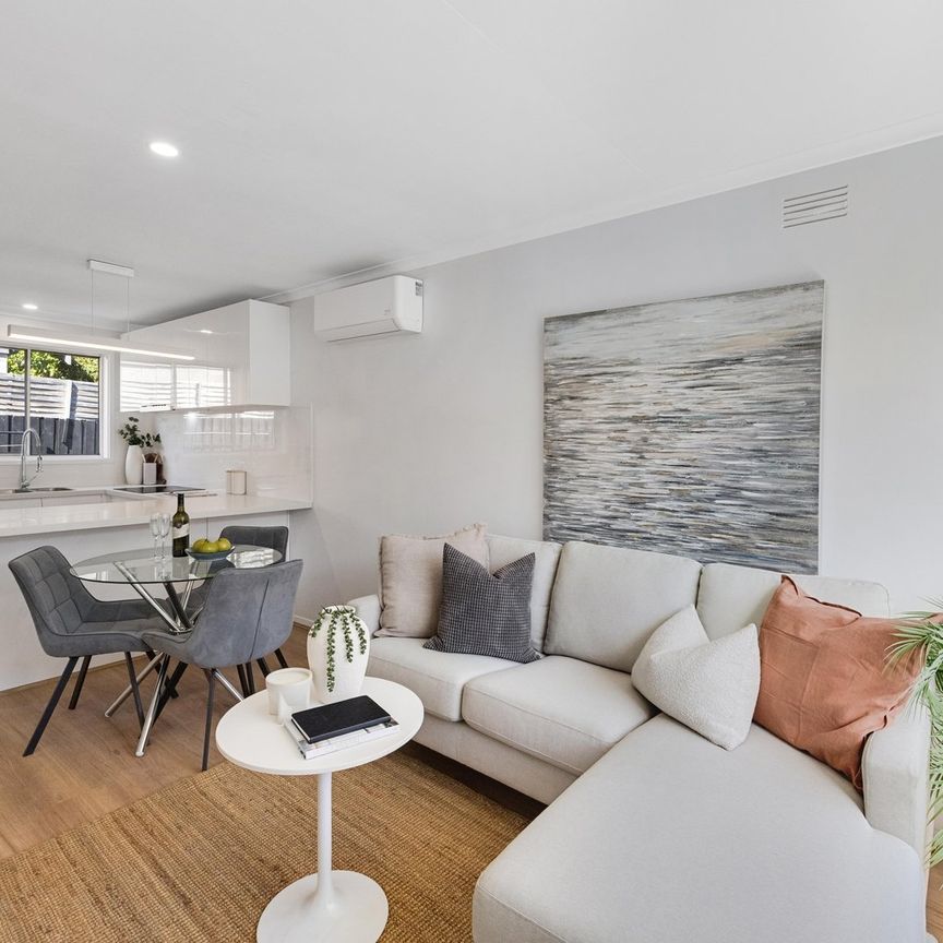 Stylish One-Bedroom Retreat Near Pakington Street - Photo 1