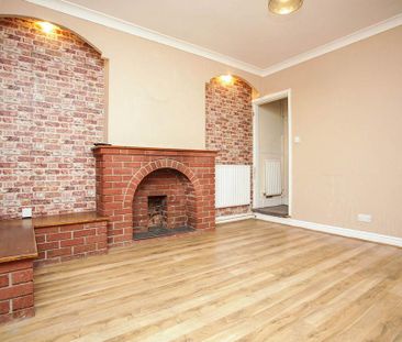 3 bedroom end of terrace house to rent - Photo 5
