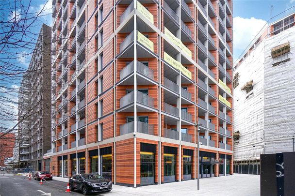 Bloom East, Nine Elms Lane, SW11, London - Photo 1